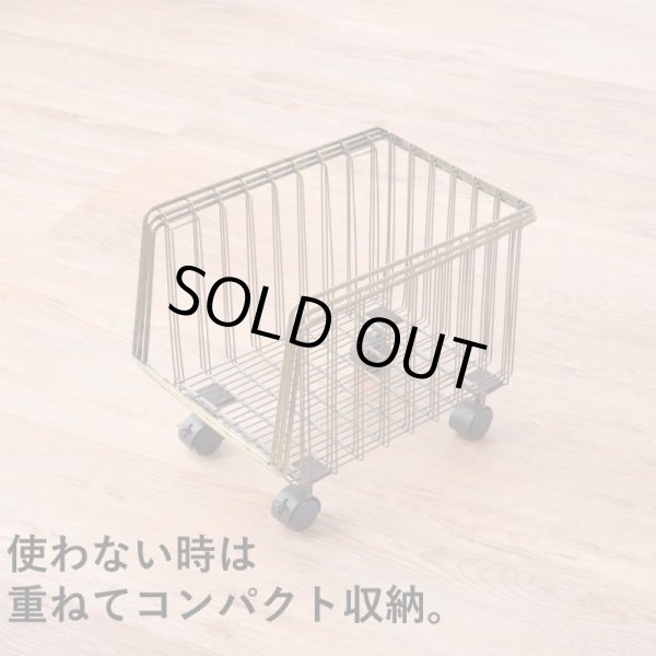 画像6: スタイリッシュなワイヤーバスケットワゴン ４段 積み重ね可能 モダンデザイン 強度・耐久性の高いスチール製のキャスターワゴン ショップ用什器 (6)