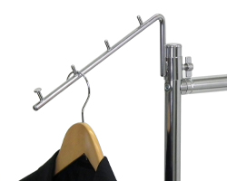 サイドフック　帽子やカバンのちょこっとがけに便利なサイドフック。ハンガーなら5〜6着かけられます。